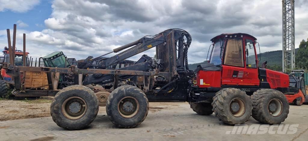 Komatsu 895 Форуардери