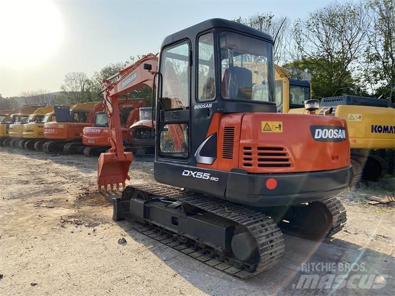 Doosan DX 55 Колесни екскаватори