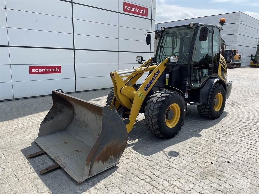 Komatsu WA70M-8EO Многофункционални товарачи