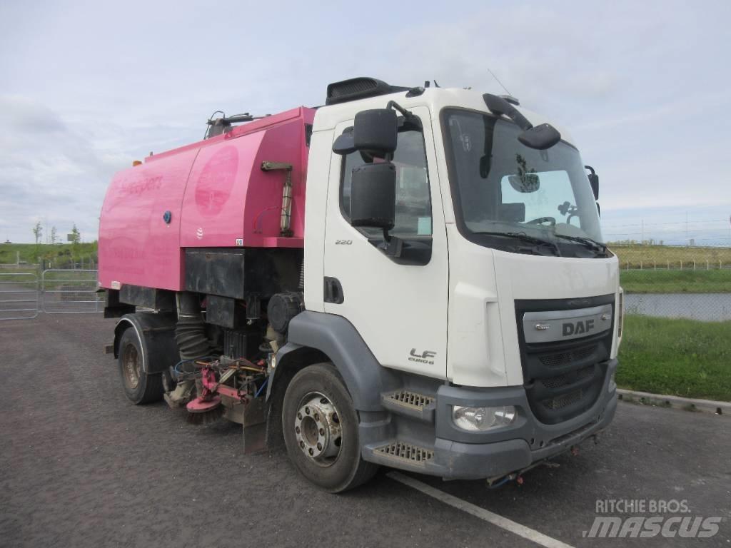 DAF 55.220 Камиони за почистване