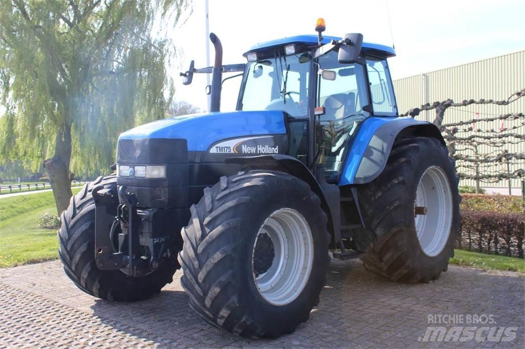 New Holland TM175 Трактори