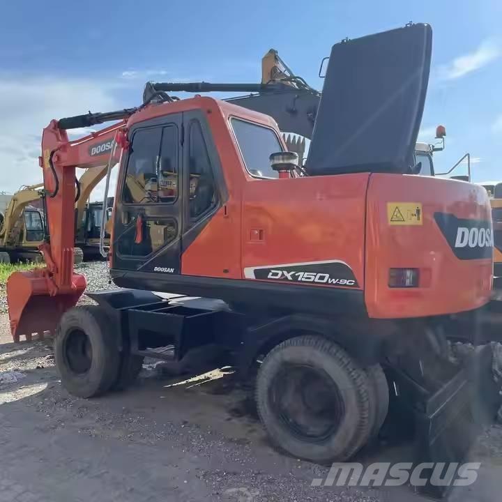 Doosan DX150W-9C Колесни екскаватори