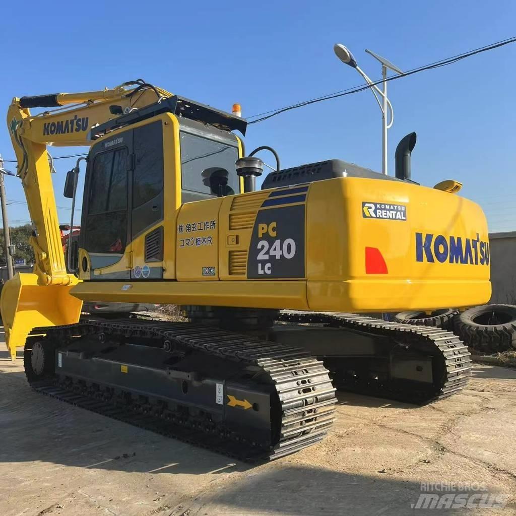Komatsu PC240LC-8 Мини екскаватори < 7 т