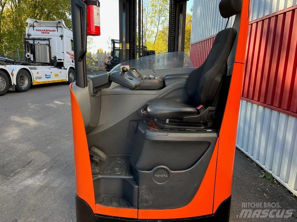 BT RR E 160 Ретрак/ Високоповдигач с изместване на вилката напред