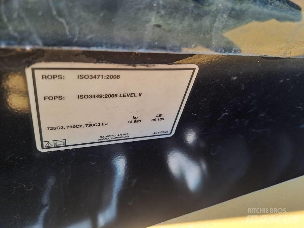 CAT 725C2 Дъмпери/моторни превозни средства