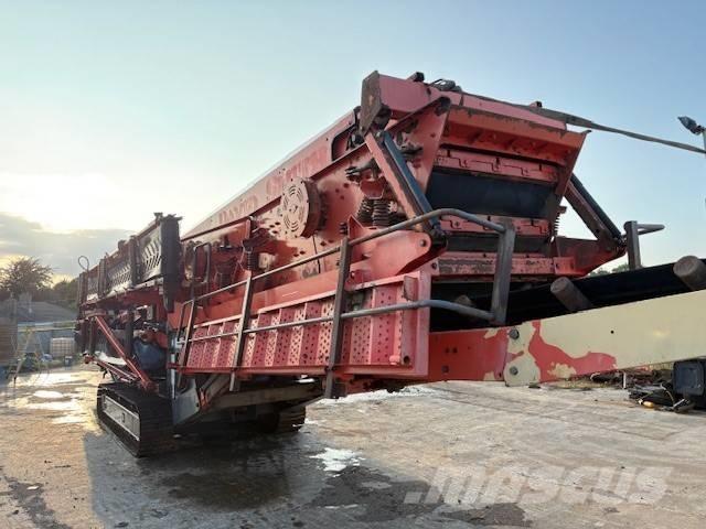 Sandvik QA450 Мобилни скрийнери
