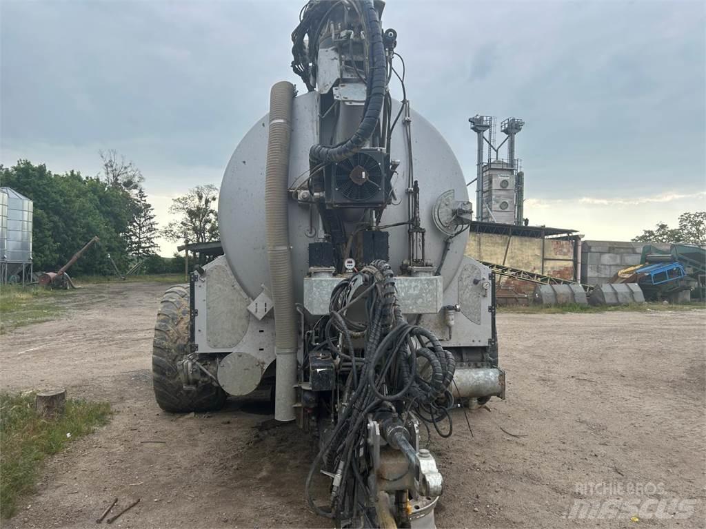 Kumm KTX 20,5 Цистерни за цимент