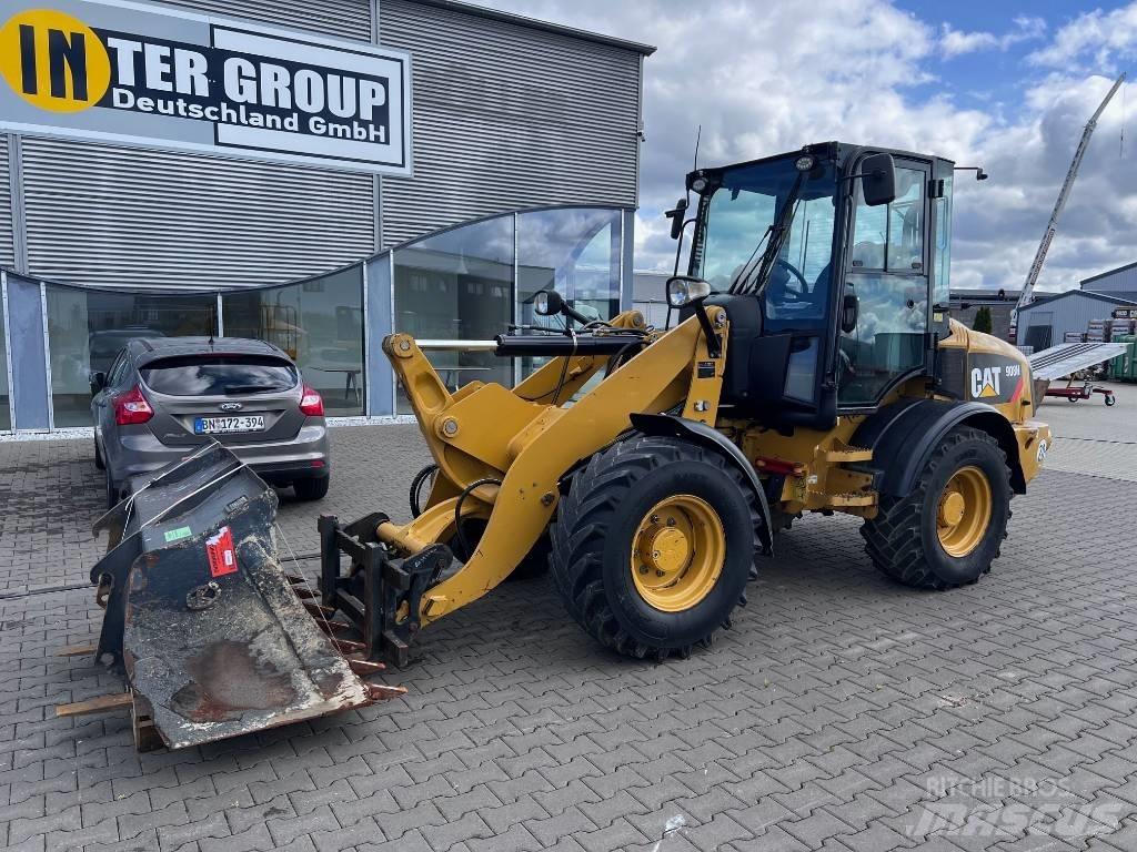 CAT 908 H Колесни товарачи