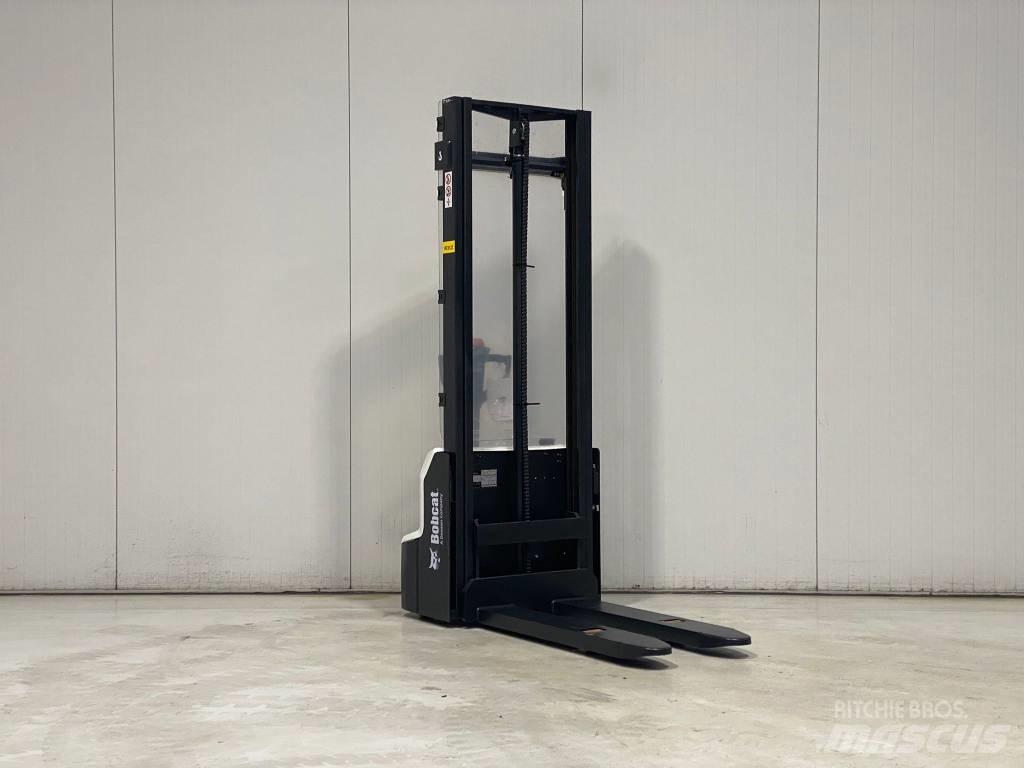 Bobcat LSM12N-7 Колички високоповдигачи с теглич