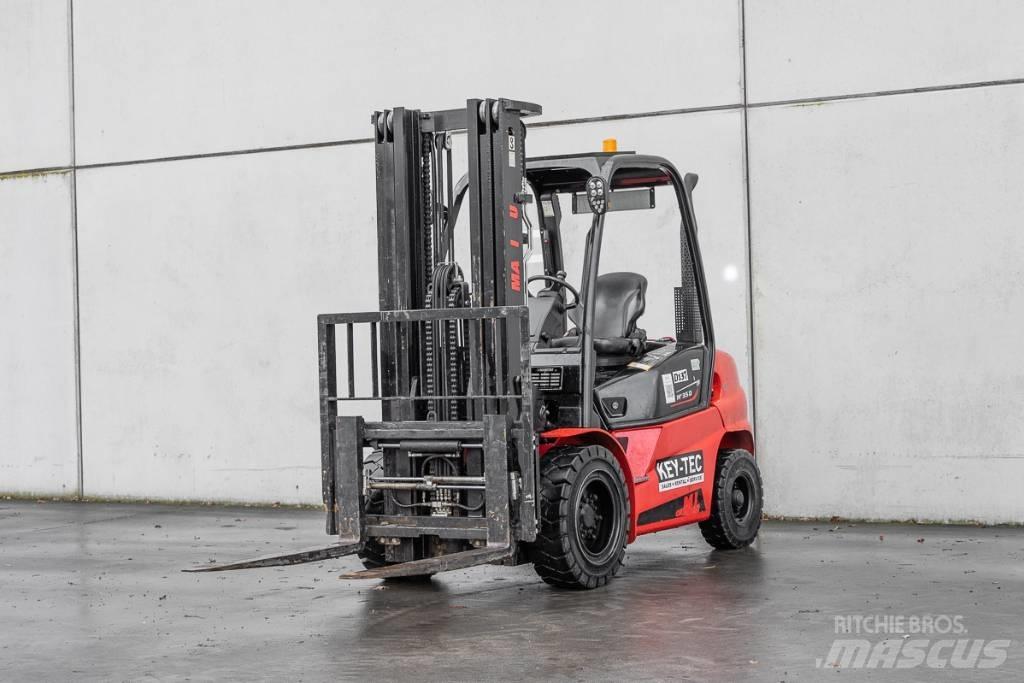 Manitou MI 35 D Дизелови камиони