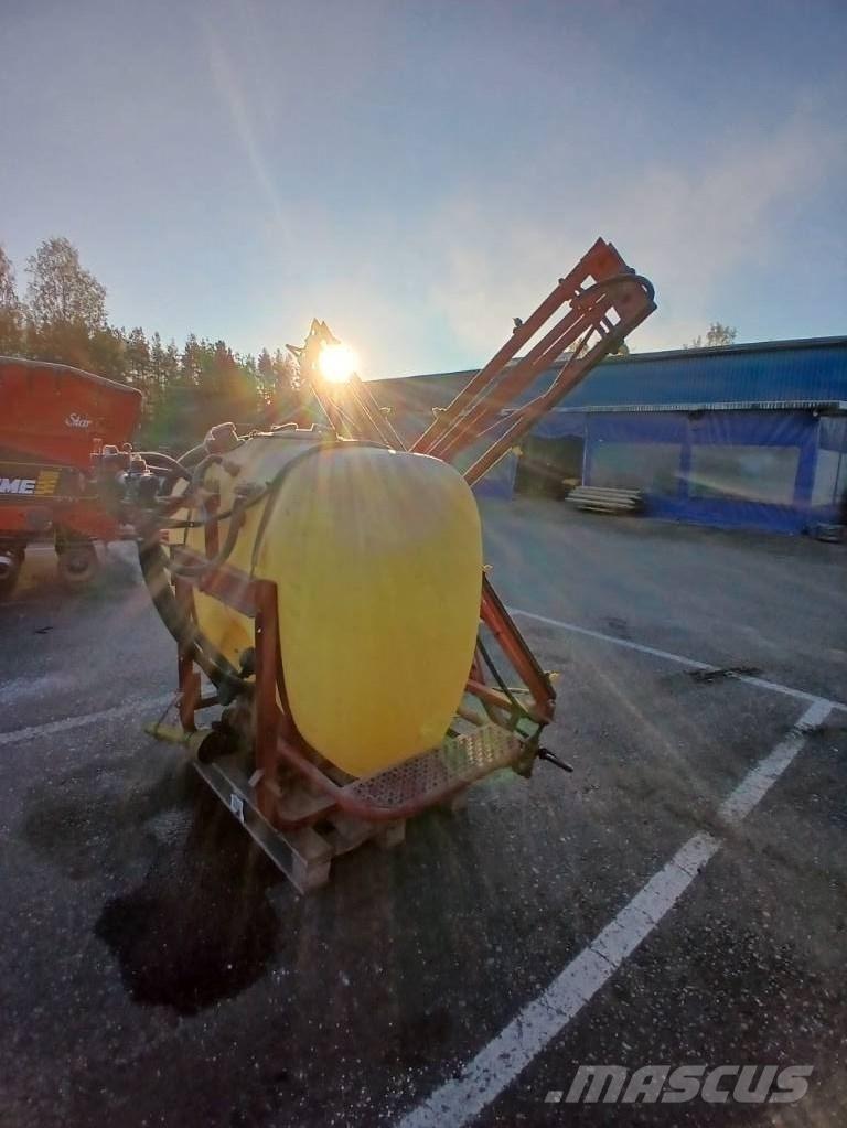Hardi NK 850 / 12M Навесни пръскачки
