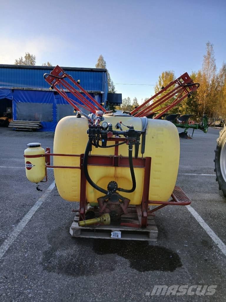 Hardi NK 850 / 12M Навесни пръскачки

