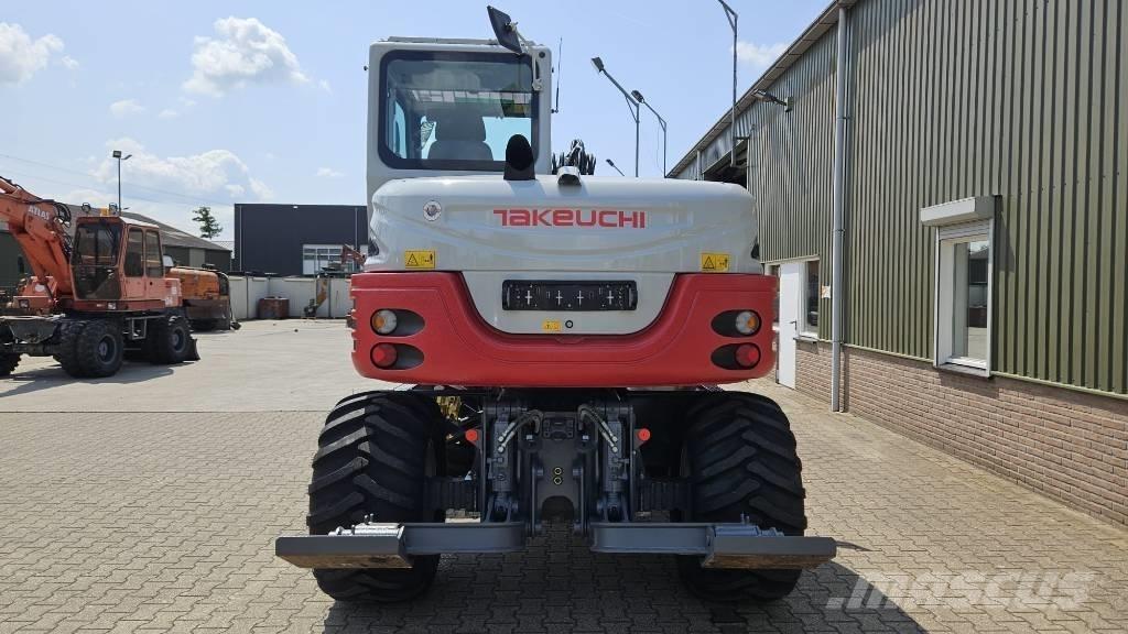 Takeuchi TB295W Колесни екскаватори