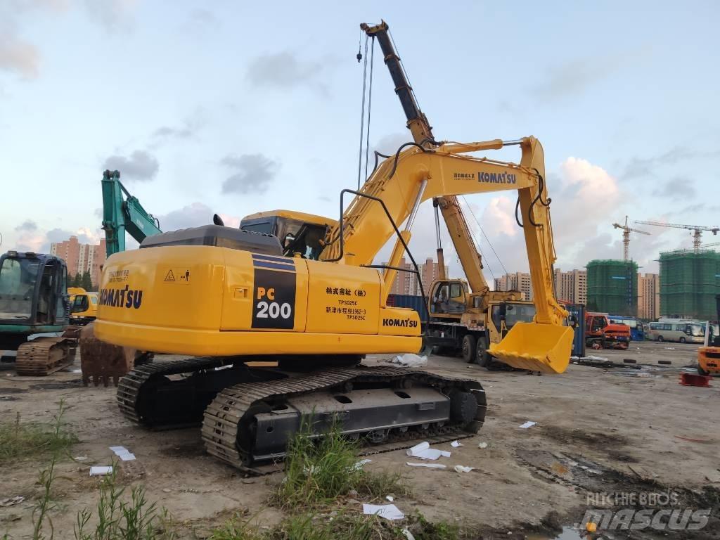 Komatsu PC 200-7 Средни екскаватори 7т - 12т