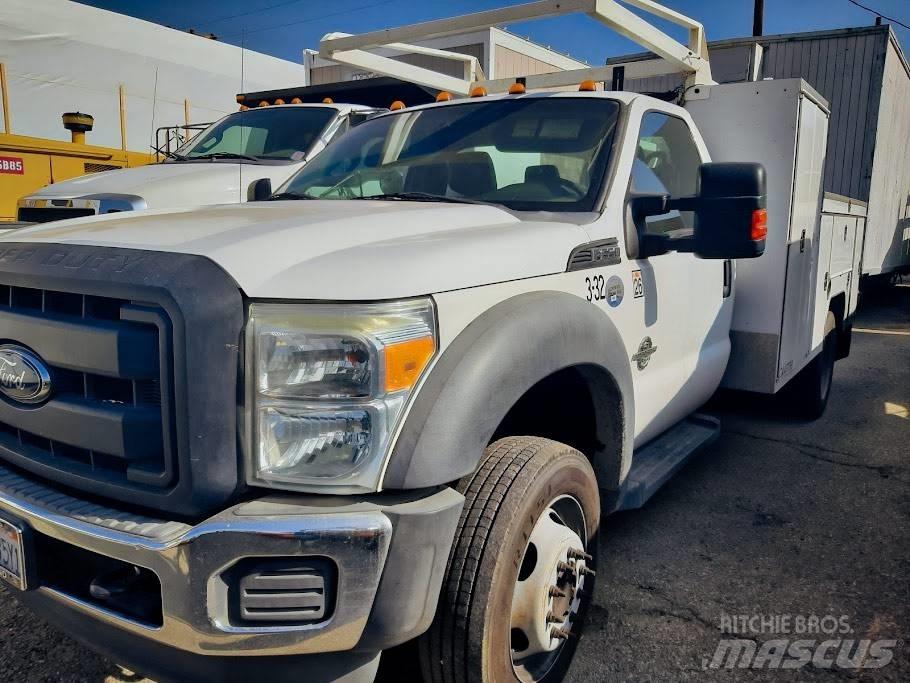 Ford F 550 Пикапи