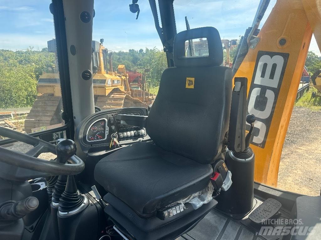 JCB 4 CX SM Товарач със заден ексватор