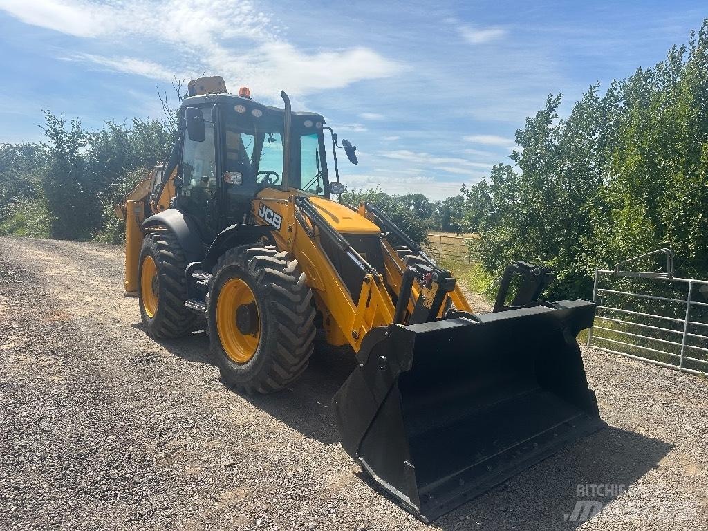 JCB 4 CX SM Товарач със заден ексватор