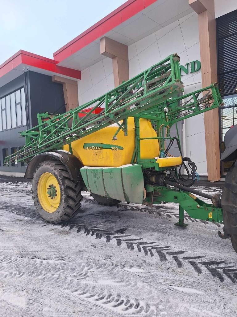 John Deere 740 Прикачни пръскачки
