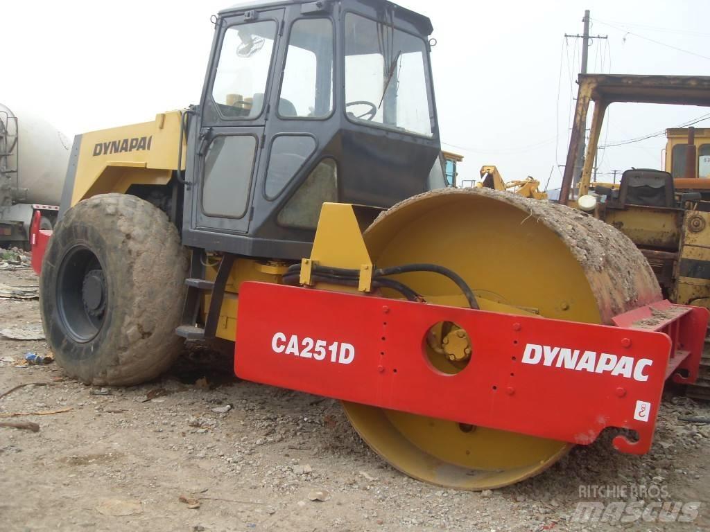 Dynapac CA 251 D Еднобарабанни ролки
