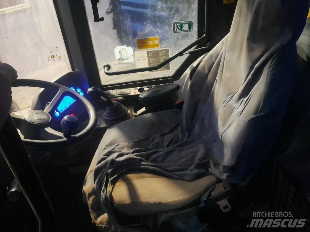 JCB 411 Телескопични товарачи за селското стопанство