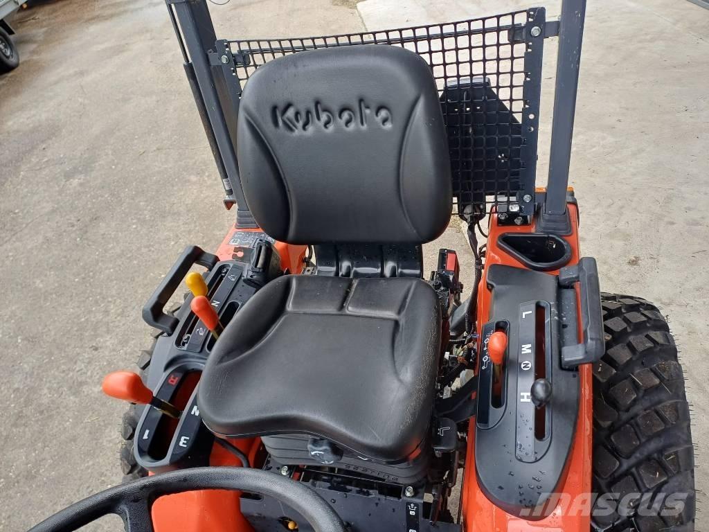 Kubota B1-241 Компактни трактори