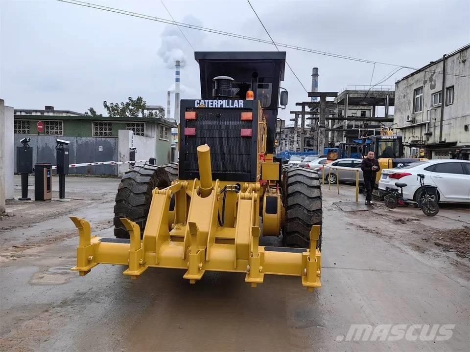 CAT 140H Грейдери