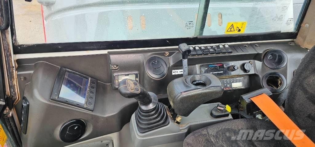 Takeuchi TB 260 Мини екскаватори < 7 т