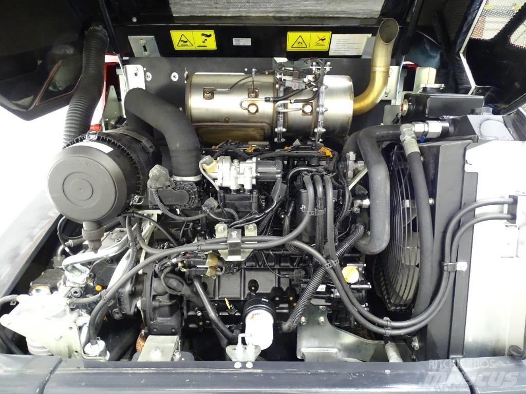 Yanmar V80-5 Колесни товарачи
