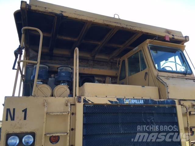 CAT 773B Твърди самосвали
