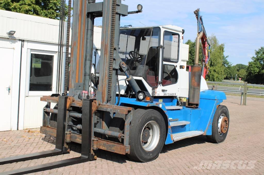SMV 13.6-600B Дизелови камиони