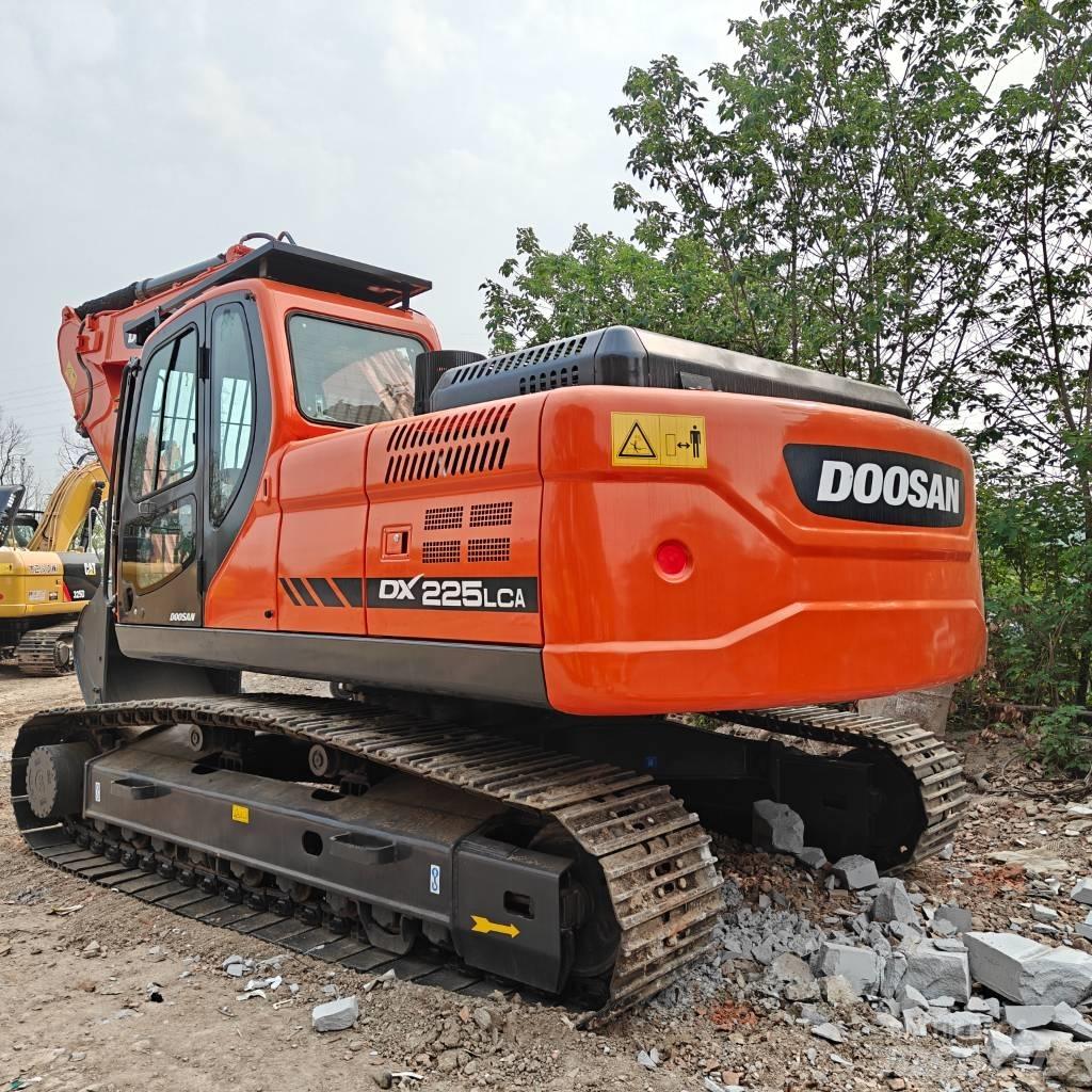 Doosan DX225-9C Верижен екскаватор