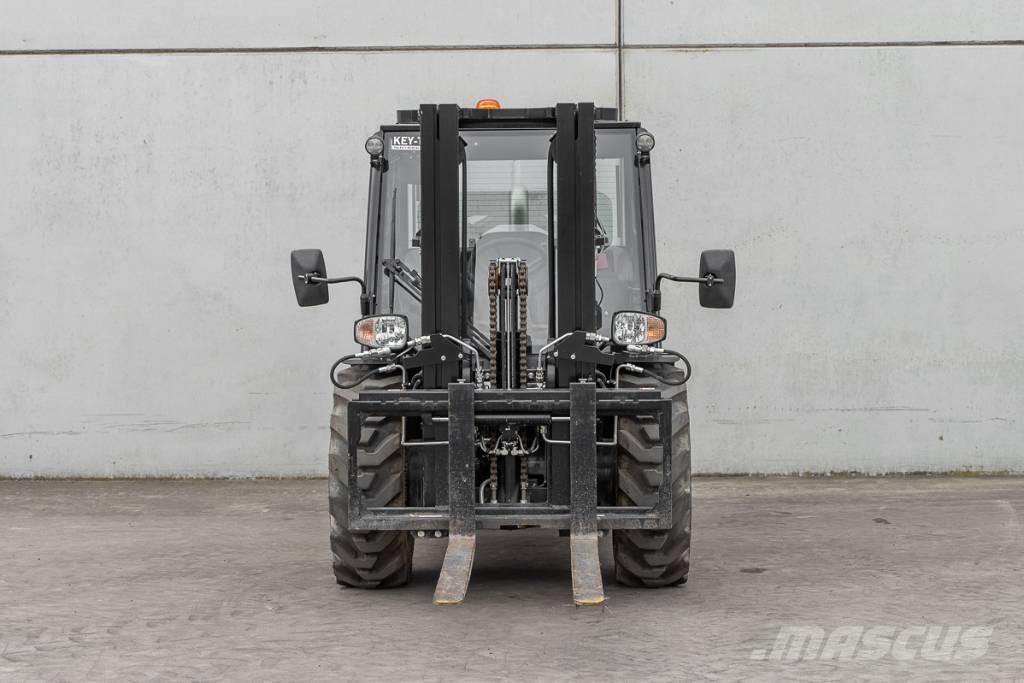 Manitou MC 30-4 Дизелови камиони