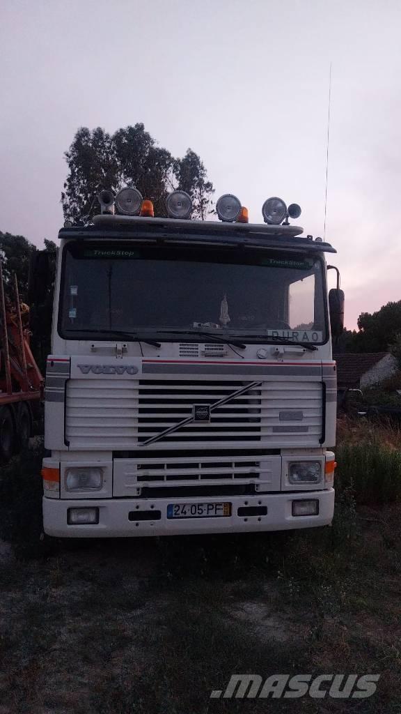 Volvo F 12 Самосвал