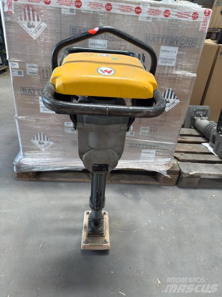 Wacker Neuson AS30e Пробки