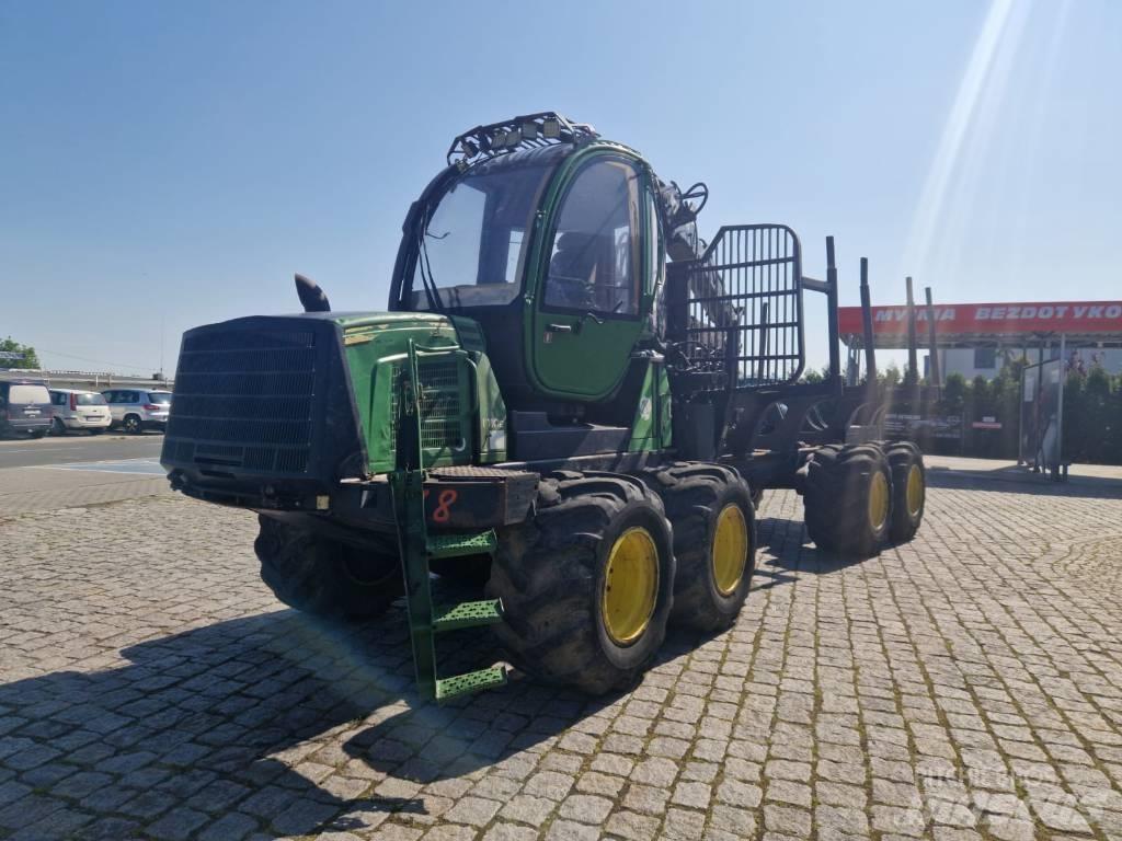 John Deere 1010 E Форуардери