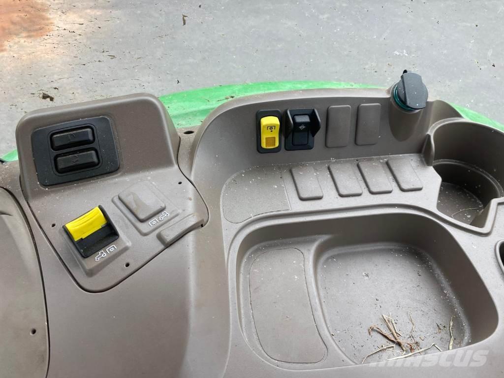 John Deere 5075E Трактори
