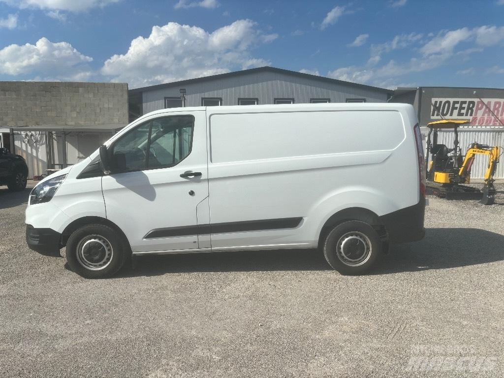 Ford Transit Фургони
