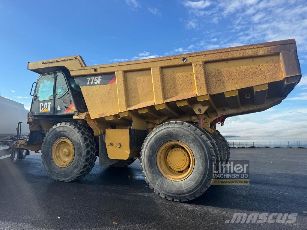 CAT 775 F Твърди самосвали
