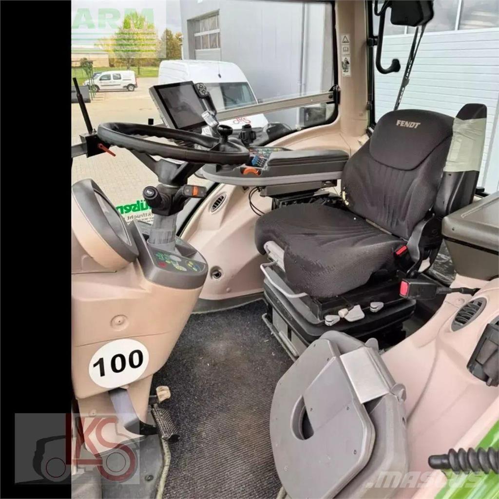 Fendt 826 s4 profi+ Трактори