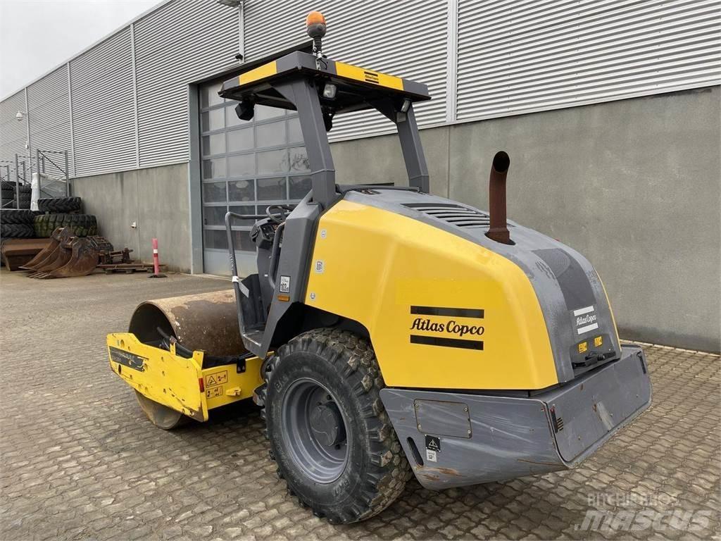 Dynapac CA1300D Валяк
