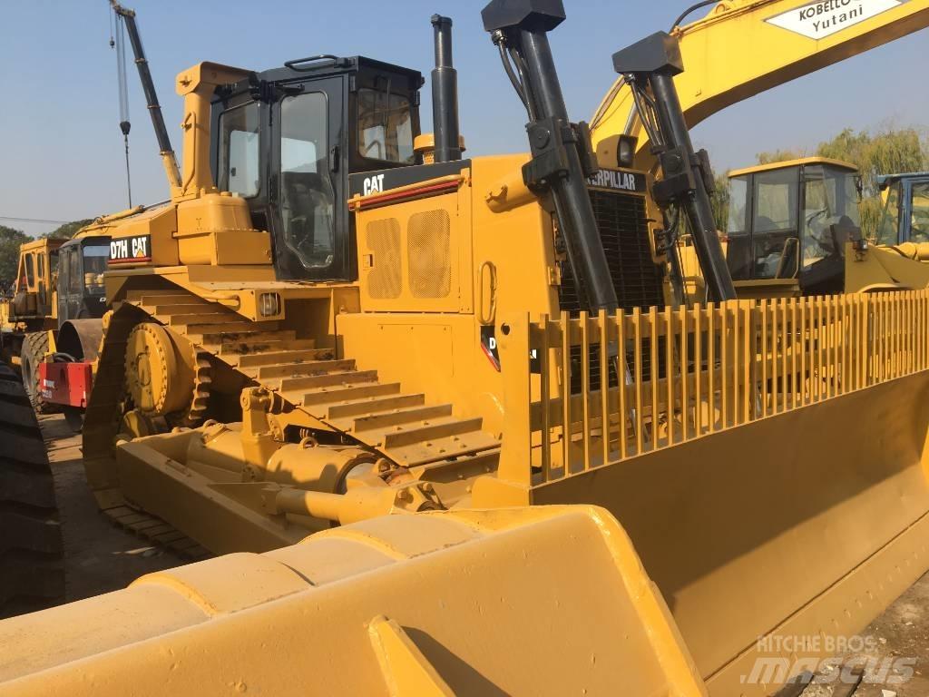 CAT D 7 H Верижни булдозери
