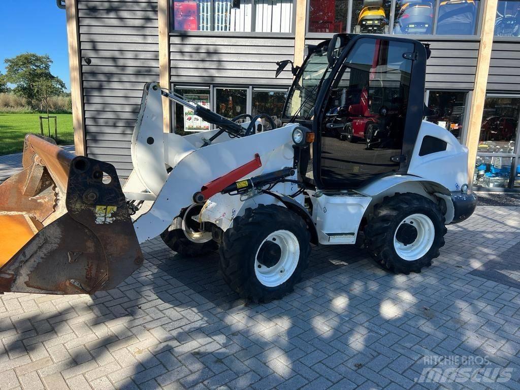 Yanmar 1201 Колесни товарачи