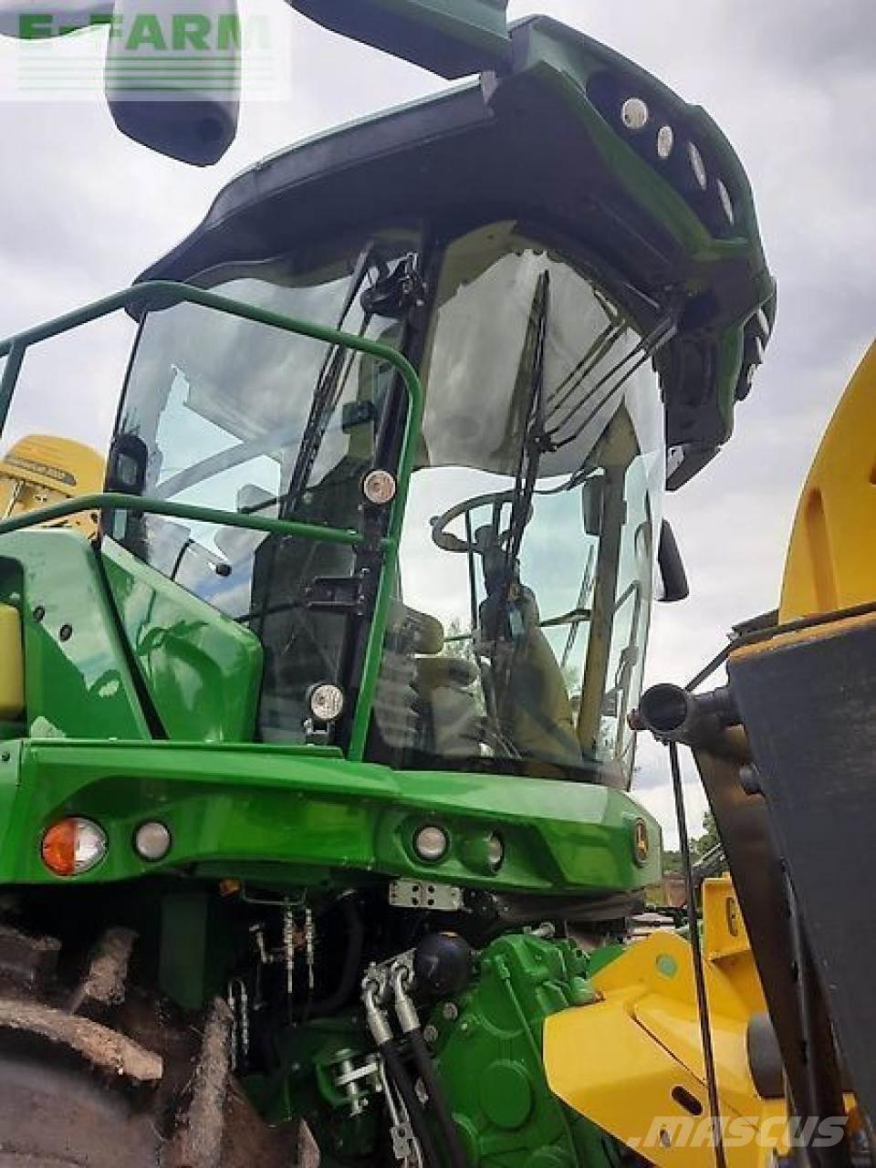 John Deere 8200i Самоходни фуражири