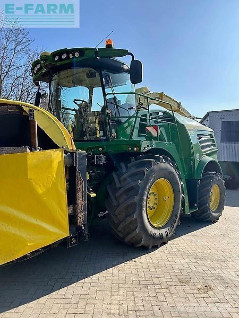 John Deere 8200i Самоходни фуражири