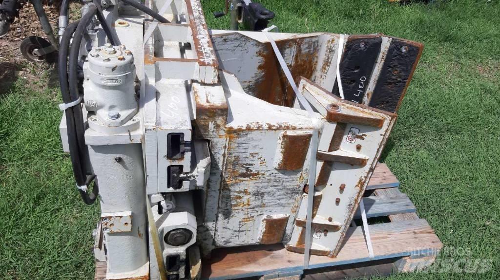 CAT F 25 Ролкови стяги