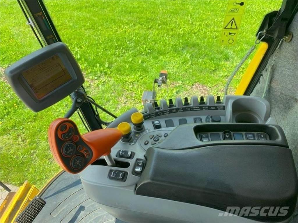 New Holland CX 880 Комбайни