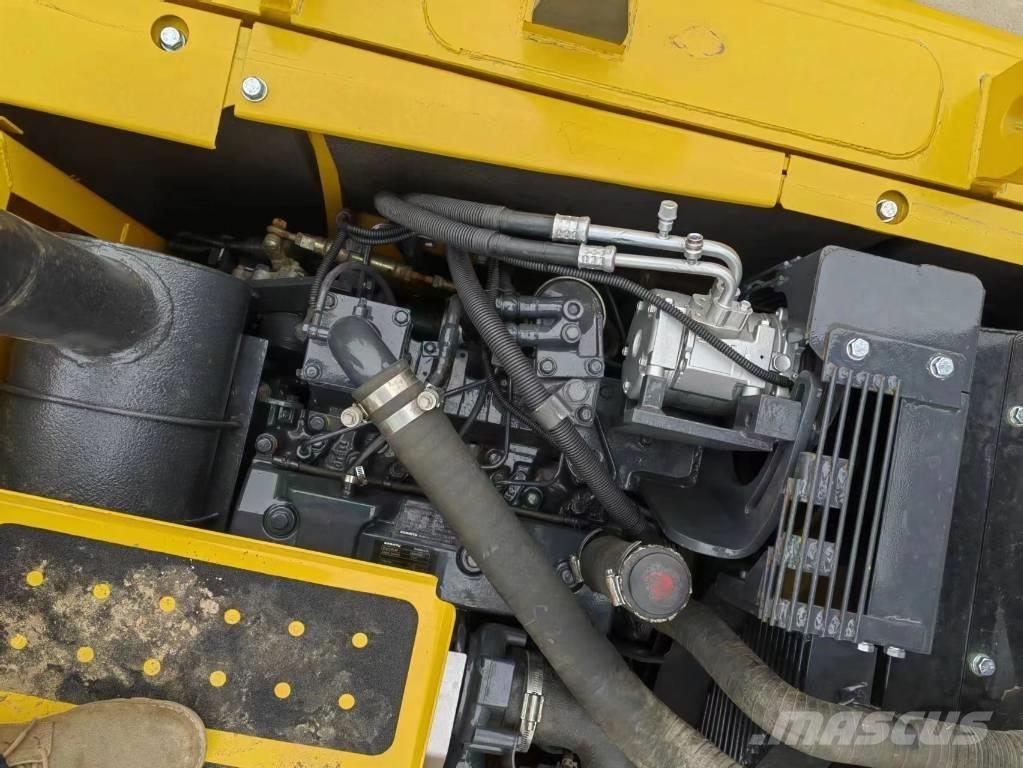 Komatsu PC 130-7K Средни екскаватори 7т - 12т