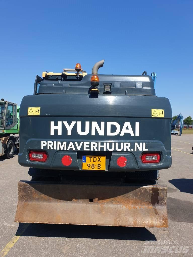 Hyundai HW160 Колесни екскаватори