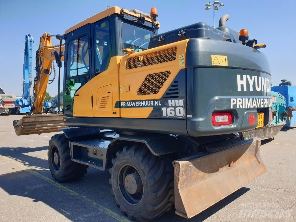 Hyundai HW160 Колесни екскаватори
