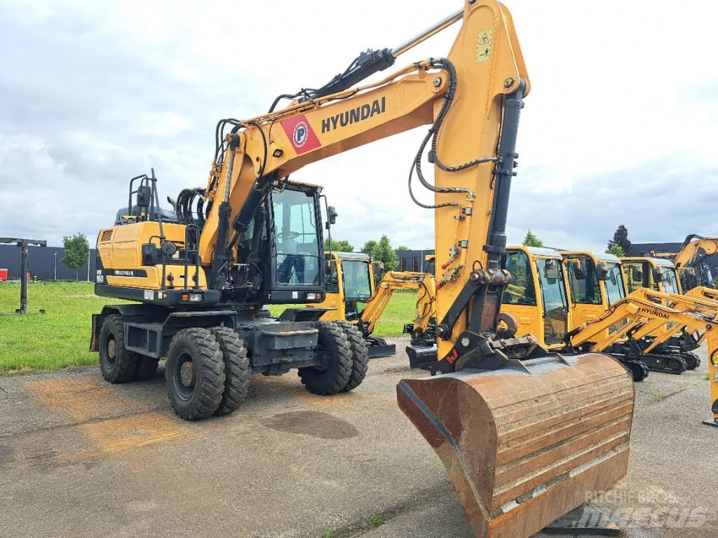 Hyundai HW160 Колесни екскаватори